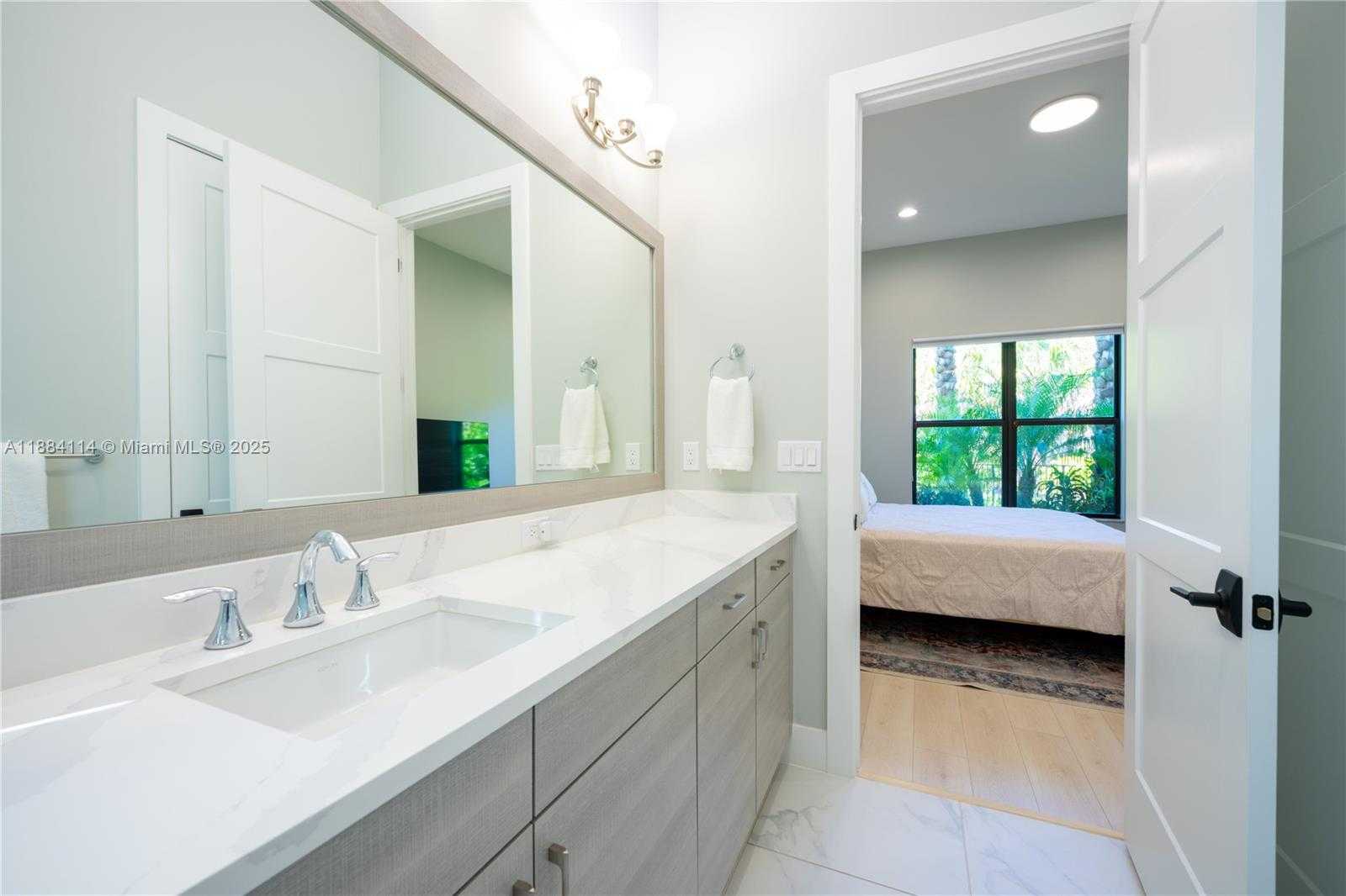 Small Image of 13402 ARTISAN CIR, Palm Beach Gardens Number 57