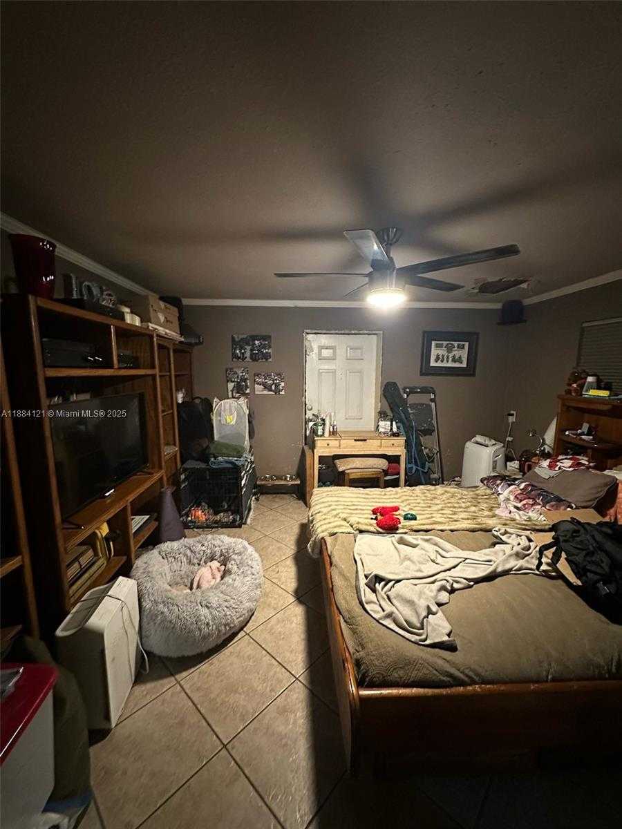 Small Image of 1499 SOUTH WEST 28TH WAY, Fort Lauderdale Number 11