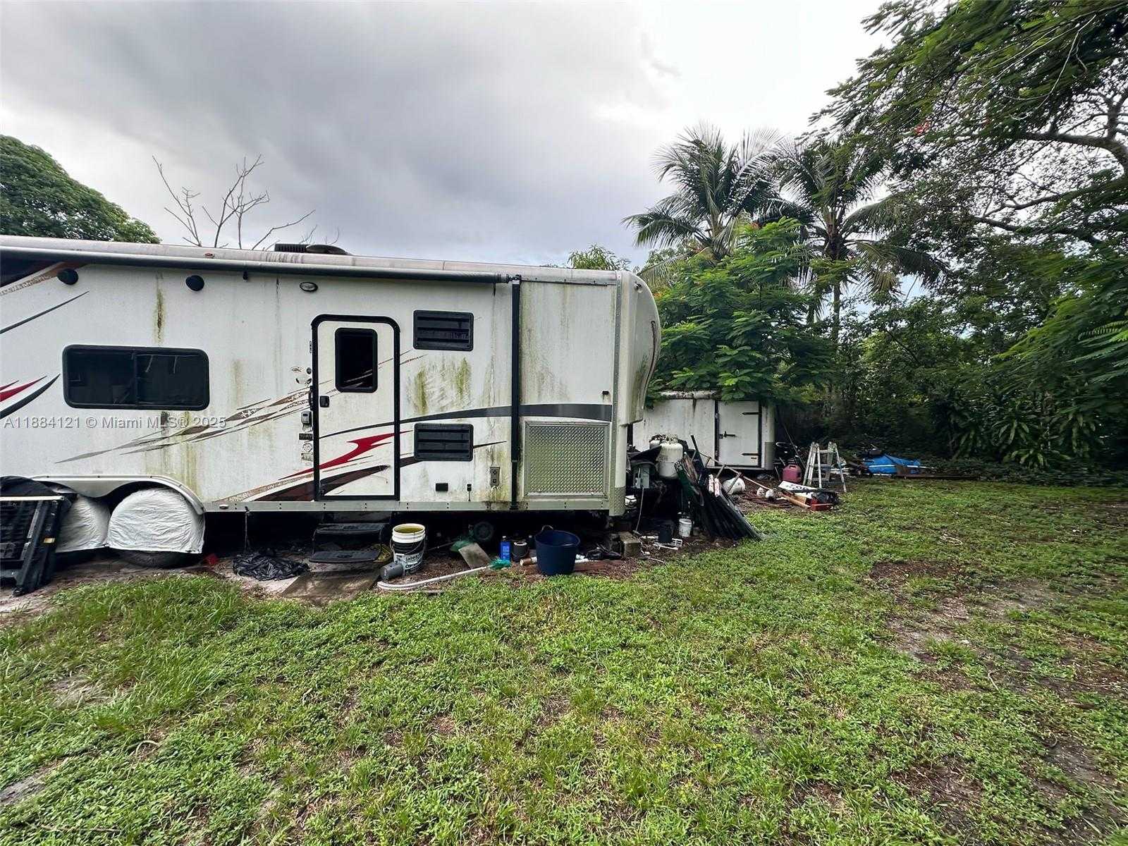 Small Image of 1499 SOUTH WEST 28TH WAY, Fort Lauderdale Number 20