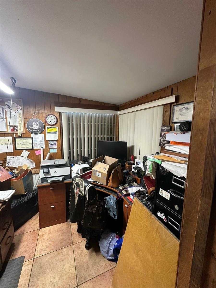 Small Image of 1499 SOUTH WEST 28TH WAY, Fort Lauderdale Number 27