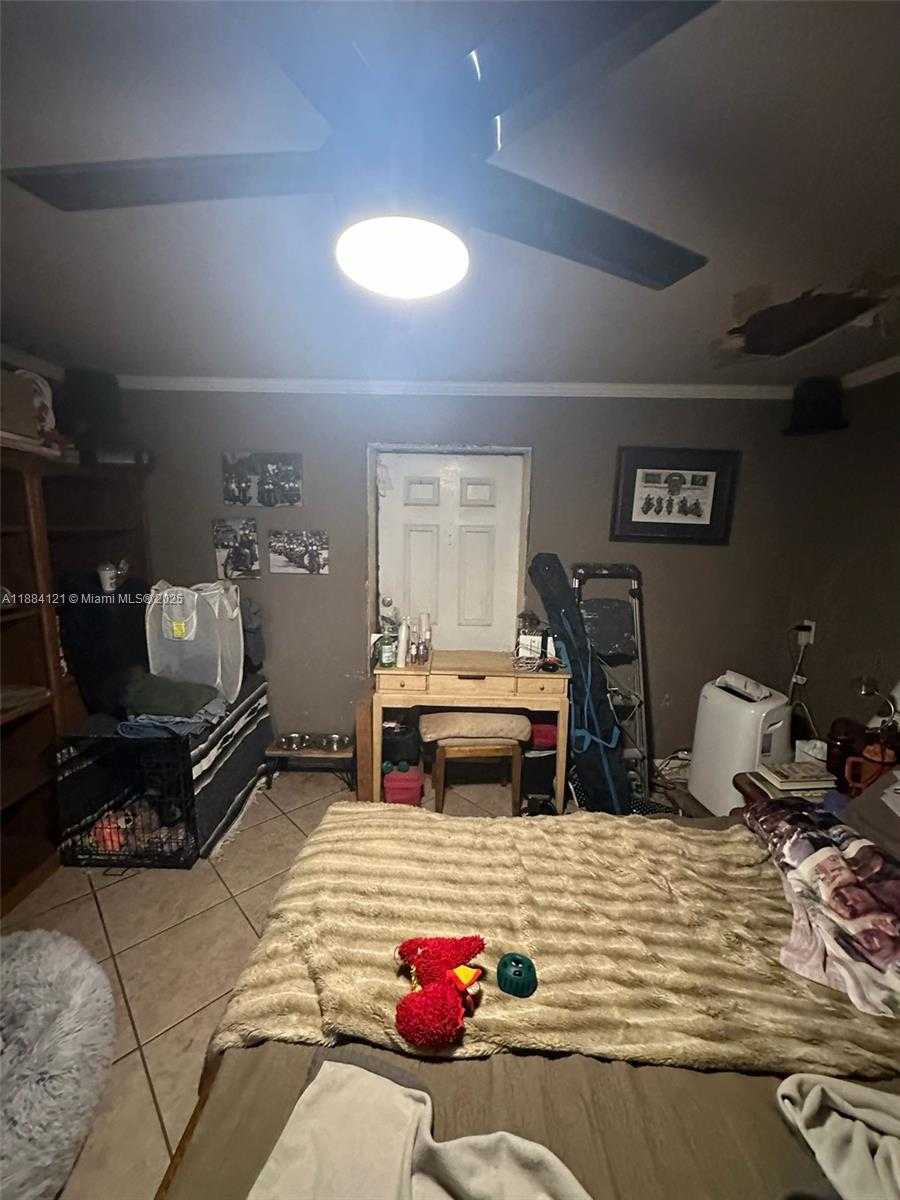 Small Image of 1499 SOUTH WEST 28TH WAY, Fort Lauderdale Number 31