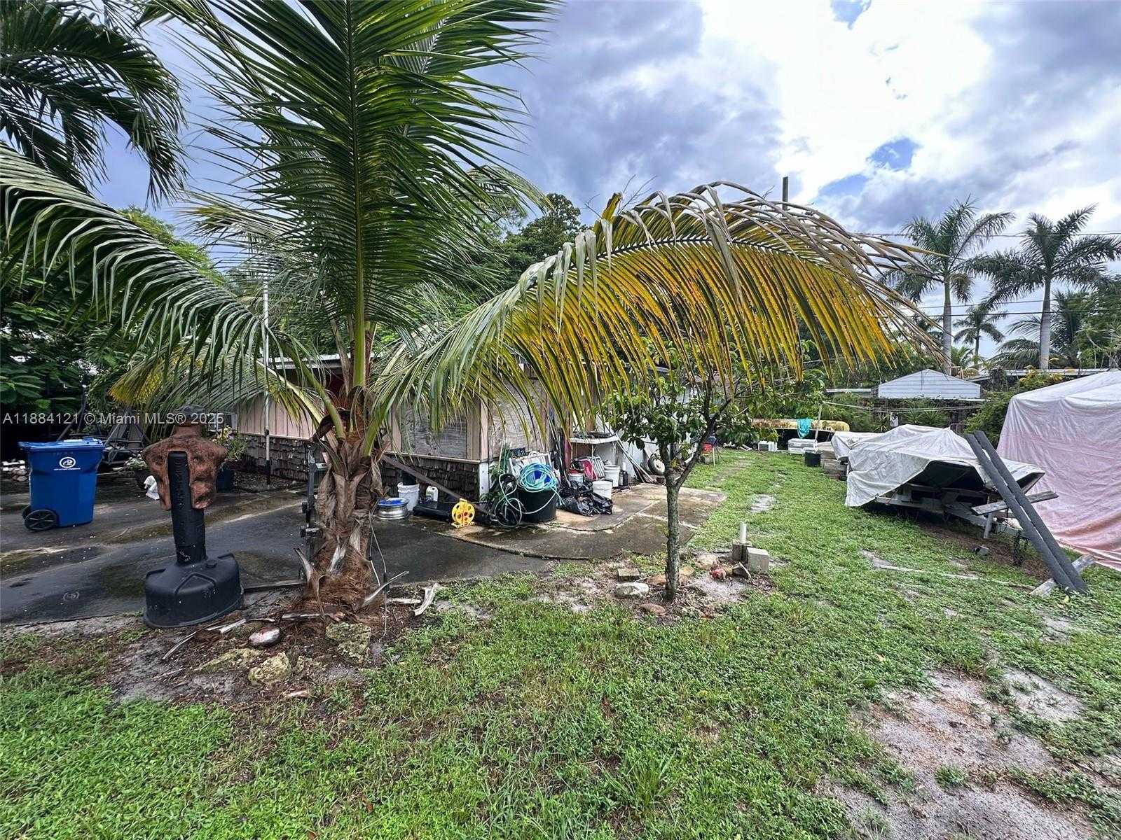 Small Image of 1499 SOUTH WEST 28TH WAY, Fort Lauderdale Number 35