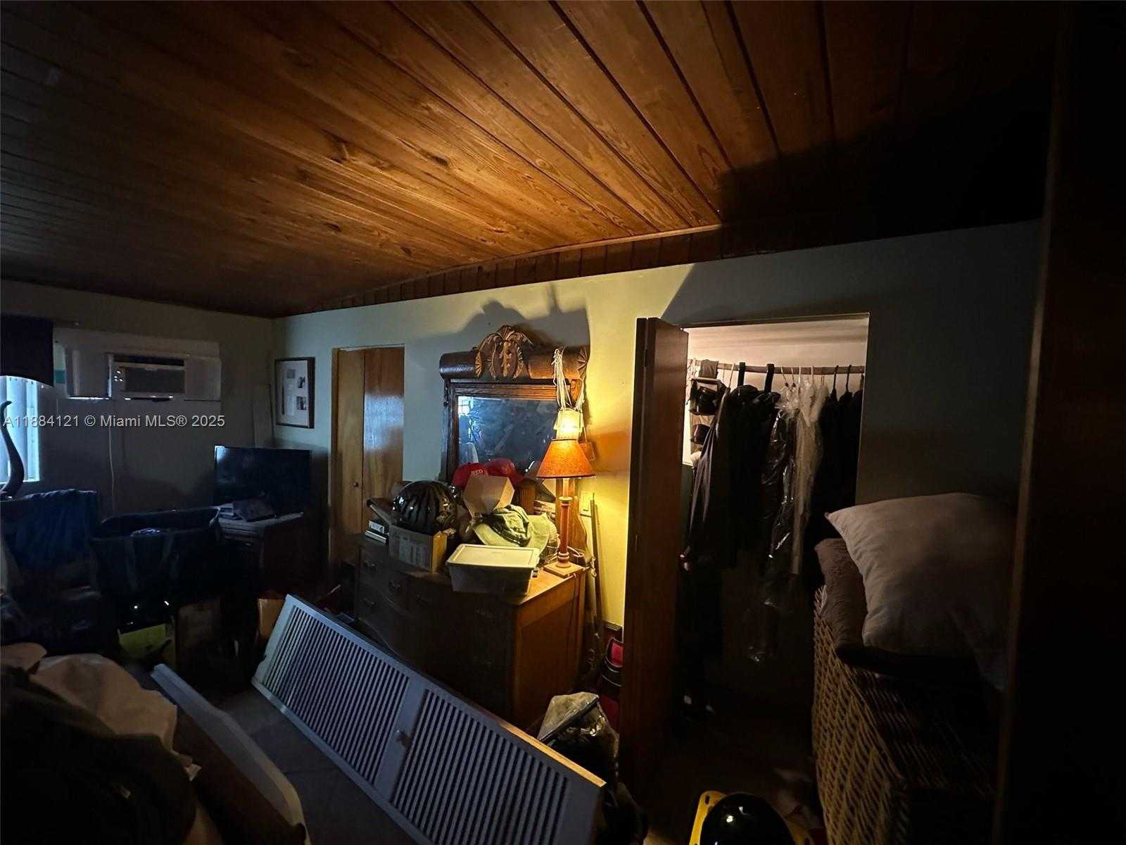 Small Image of 1499 SOUTH WEST 28TH WAY, Fort Lauderdale Number 41