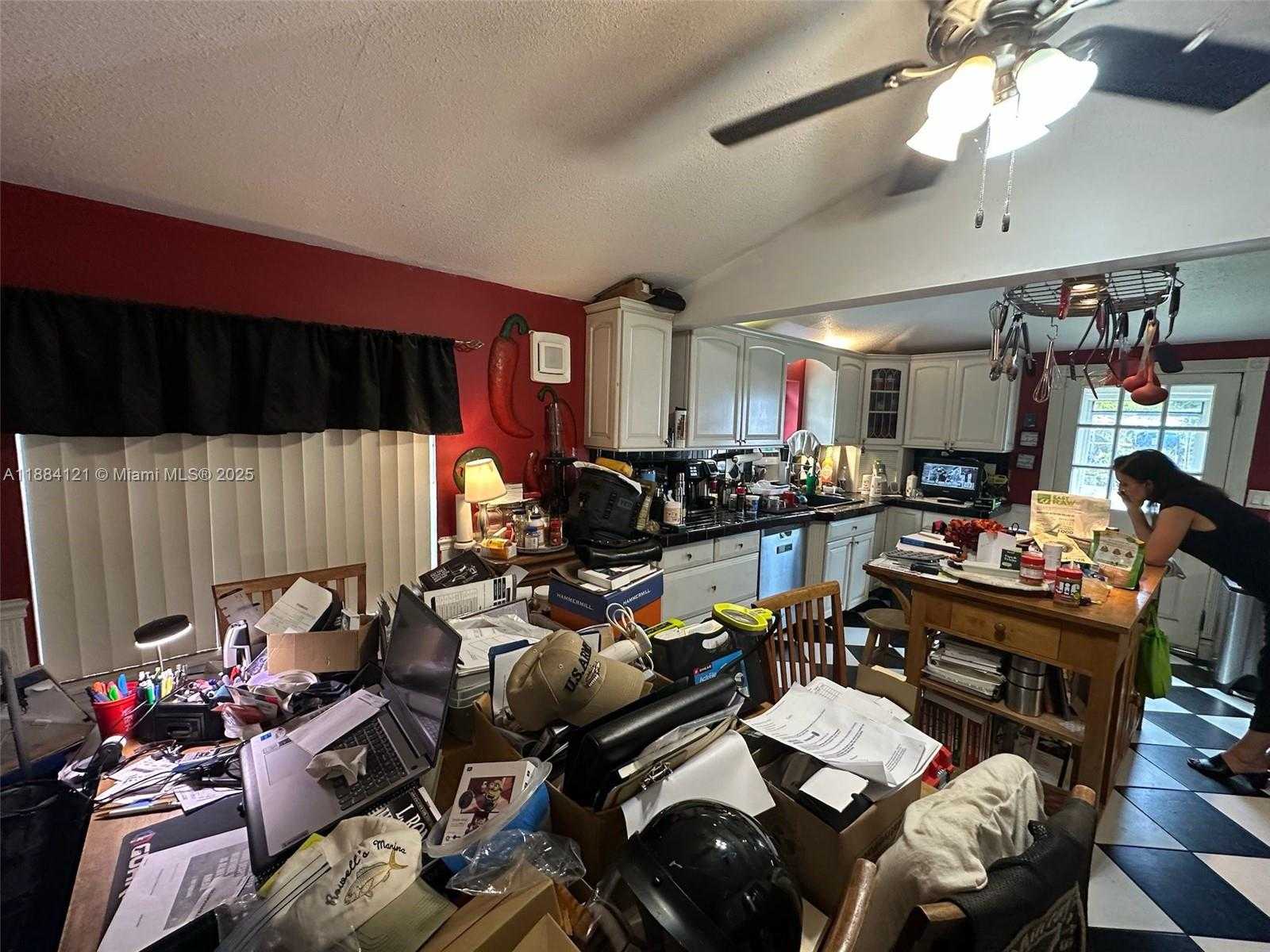 Small Image of 1499 SOUTH WEST 28TH WAY, Fort Lauderdale Number 5