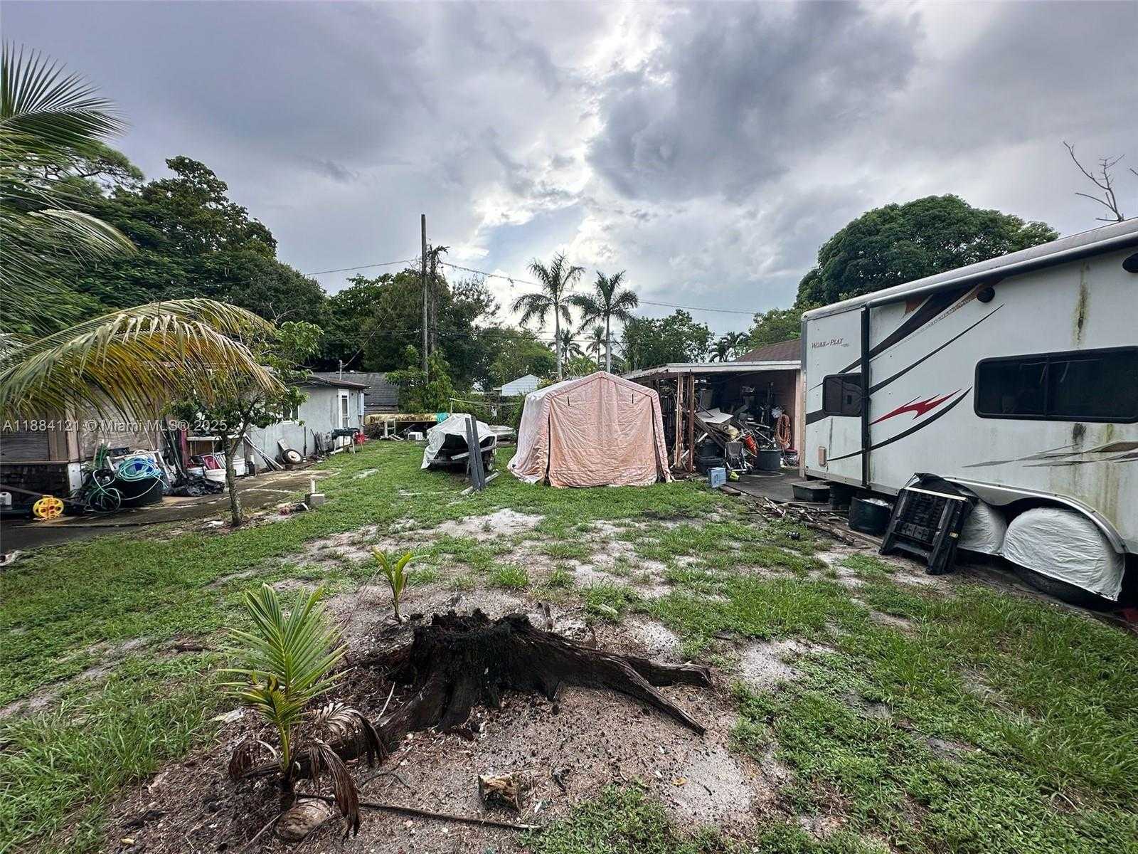 Small Image of 1499 SOUTH WEST 28TH WAY, Fort Lauderdale Number 53