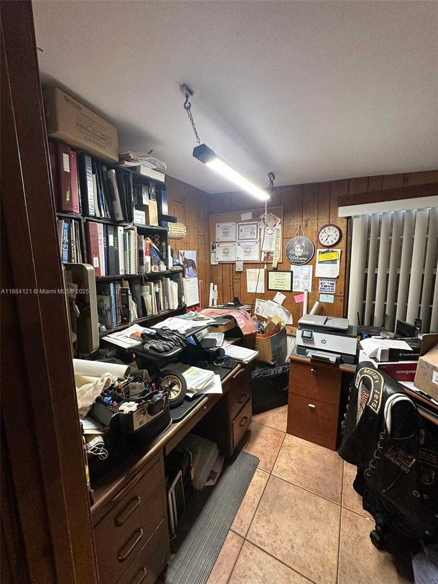 Small Image of 1499 SOUTH WEST 28TH WAY, Fort Lauderdale Number 54
