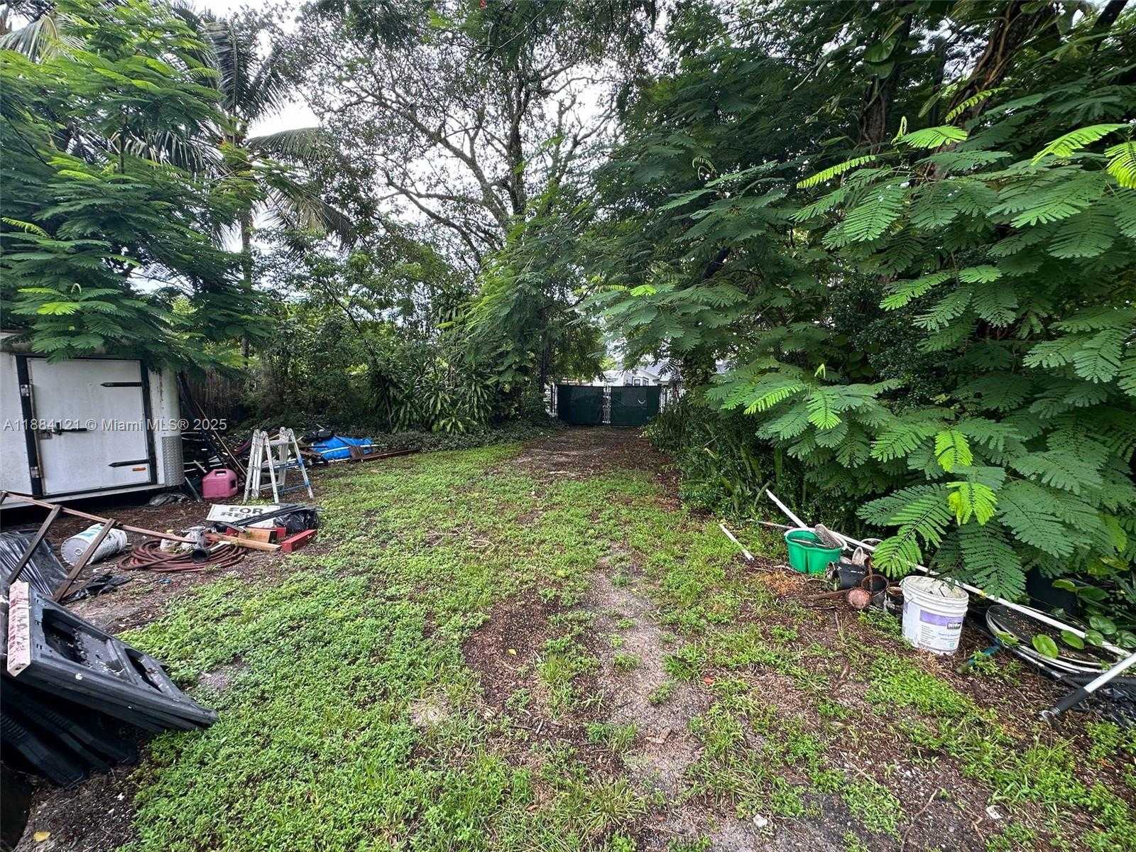 Small Image of 1499 SOUTH WEST 28TH WAY, Fort Lauderdale Number 62