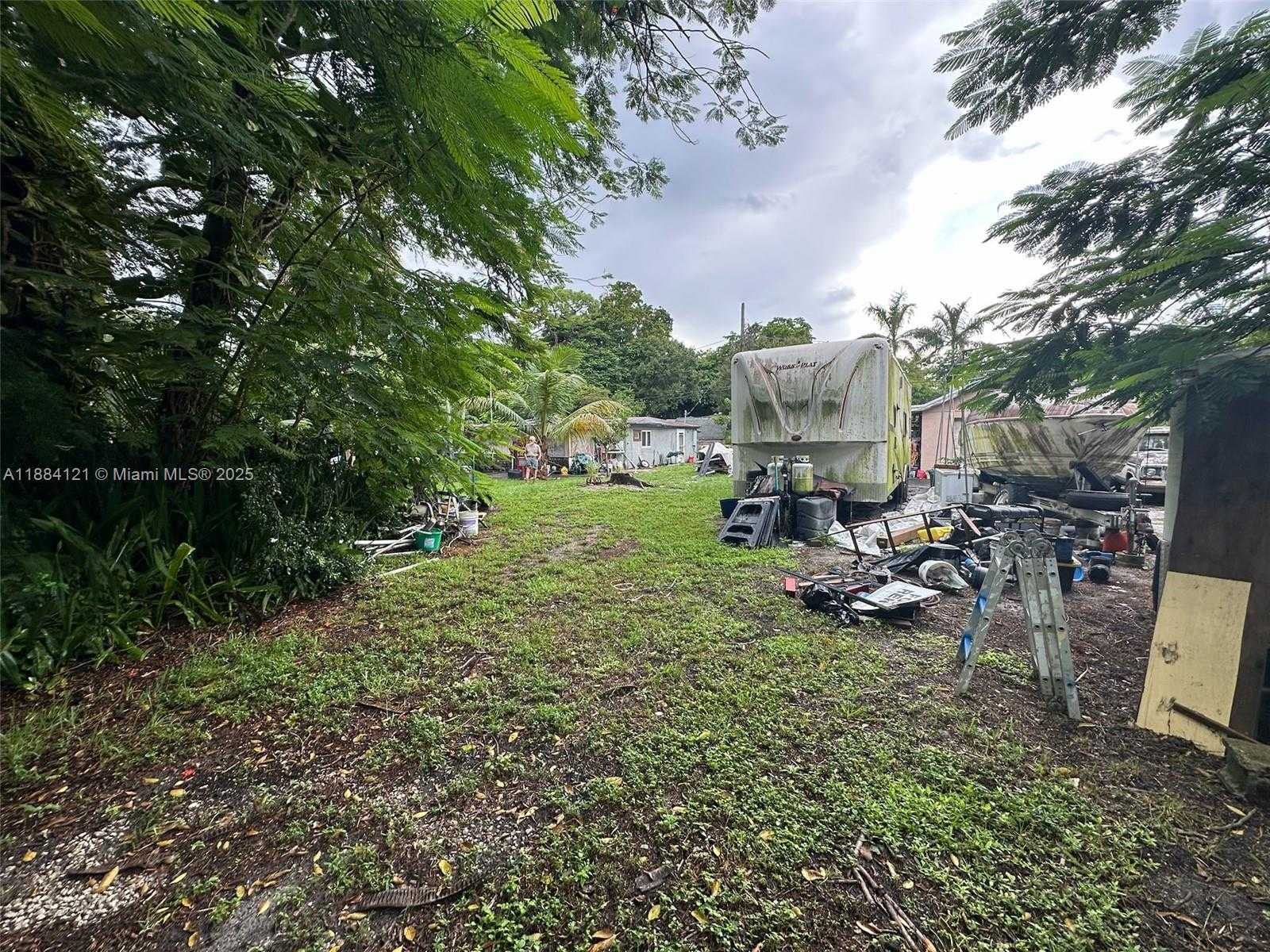 Small Image of 1499 SOUTH WEST 28TH WAY, Fort Lauderdale Number 65
