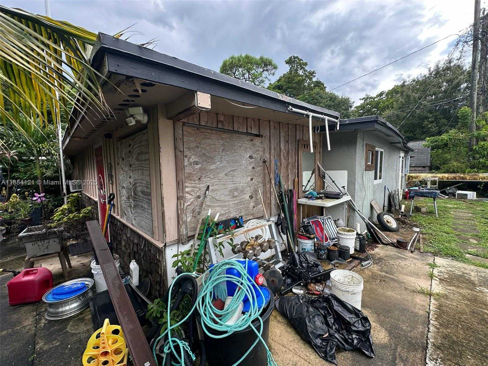 Small Image of 1499 SOUTH WEST 28TH WAY, Fort Lauderdale Number 73