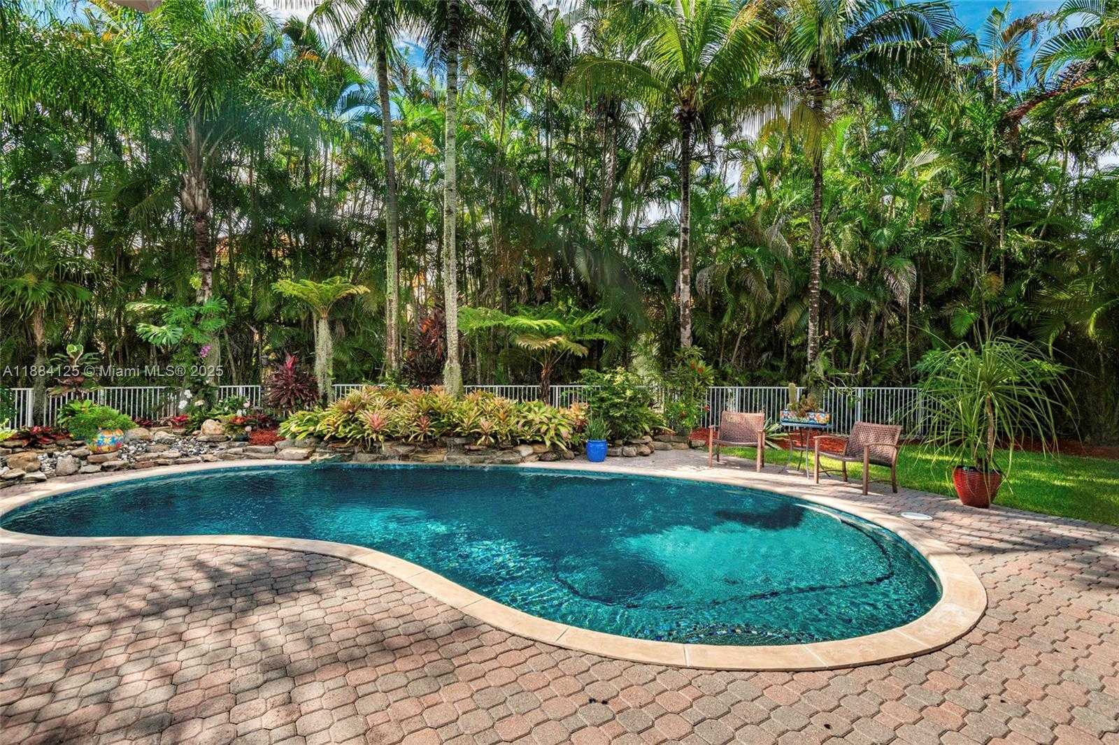 Small Image of 1100 SOUTH WEST 156TH AVE, Pembroke Pines Number 13