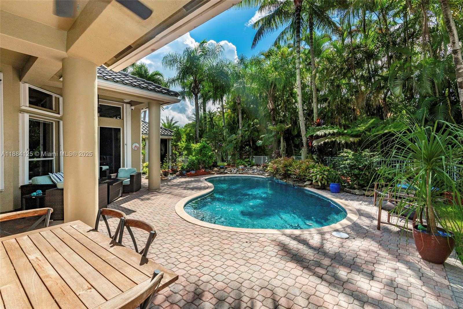 Small Image of 1100 SOUTH WEST 156TH AVE, Pembroke Pines Number 14