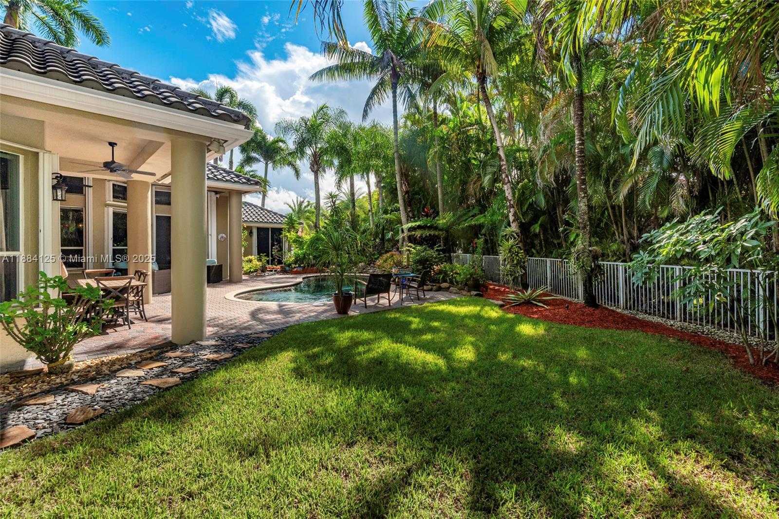 Small Image of 1100 SOUTH WEST 156TH AVE, Pembroke Pines Number 15