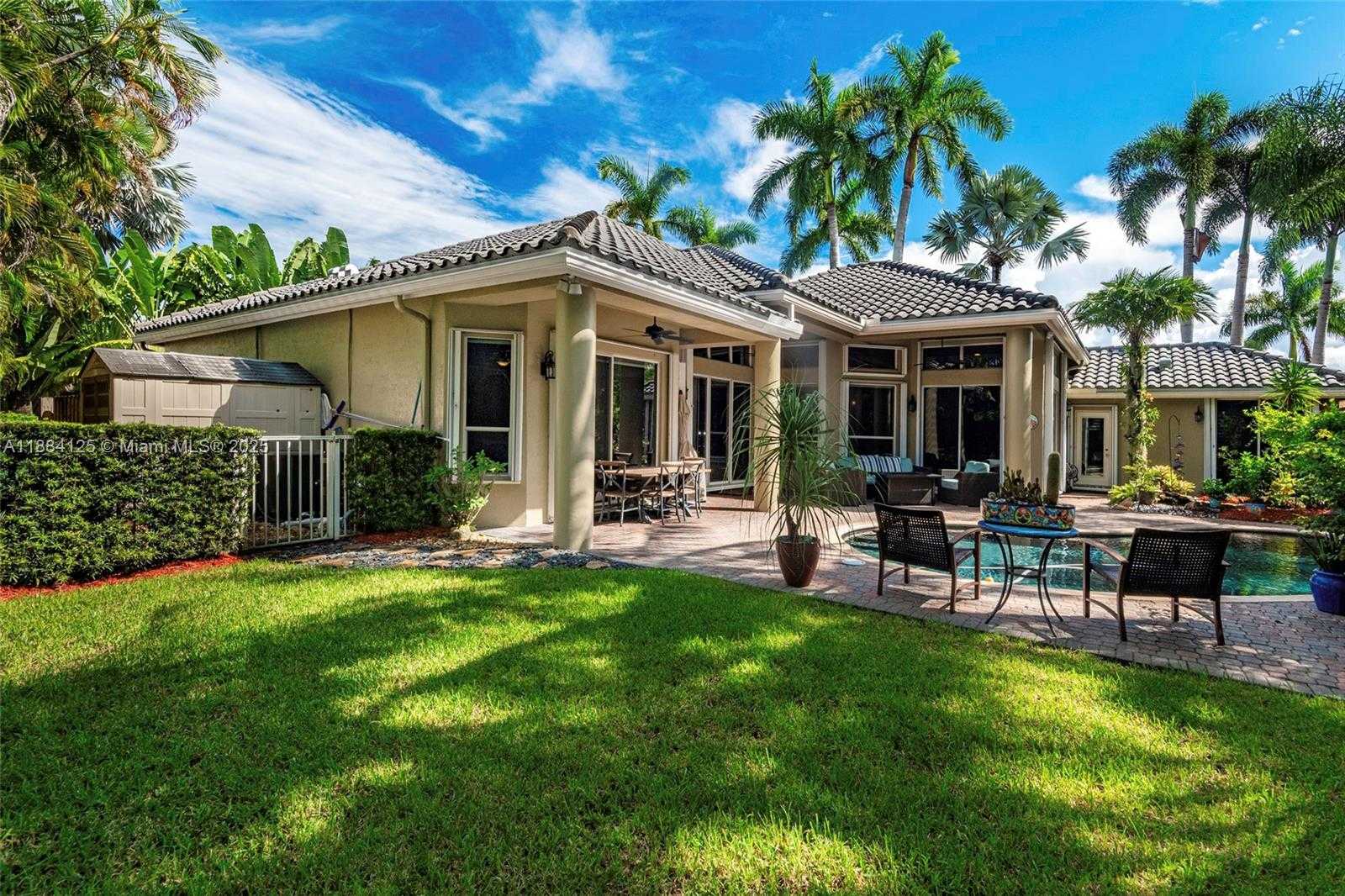 Small Image of 1100 SOUTH WEST 156TH AVE, Pembroke Pines Number 16