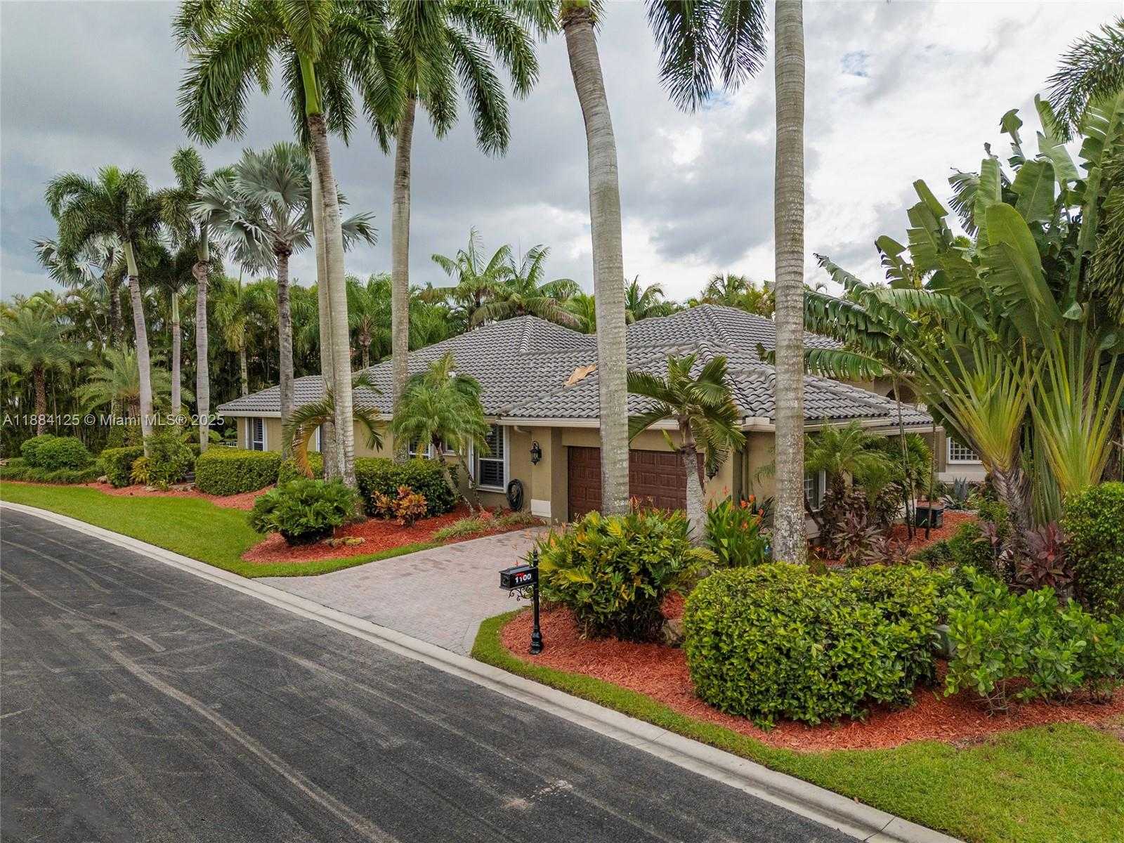 Small Image of 1100 SOUTH WEST 156TH AVE, Pembroke Pines Number 4