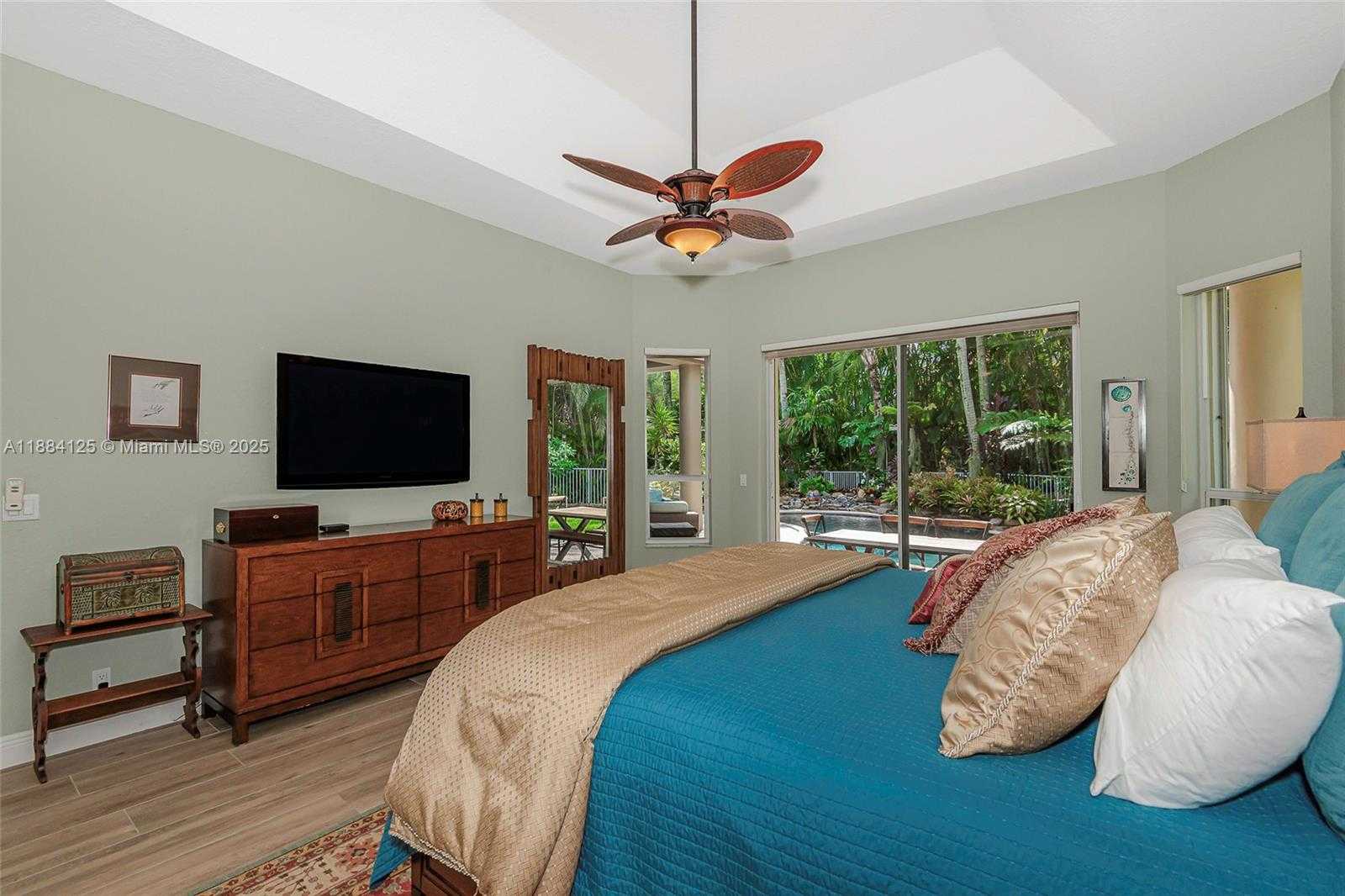 Small Image of 1100 SOUTH WEST 156TH AVE, Pembroke Pines Number 42