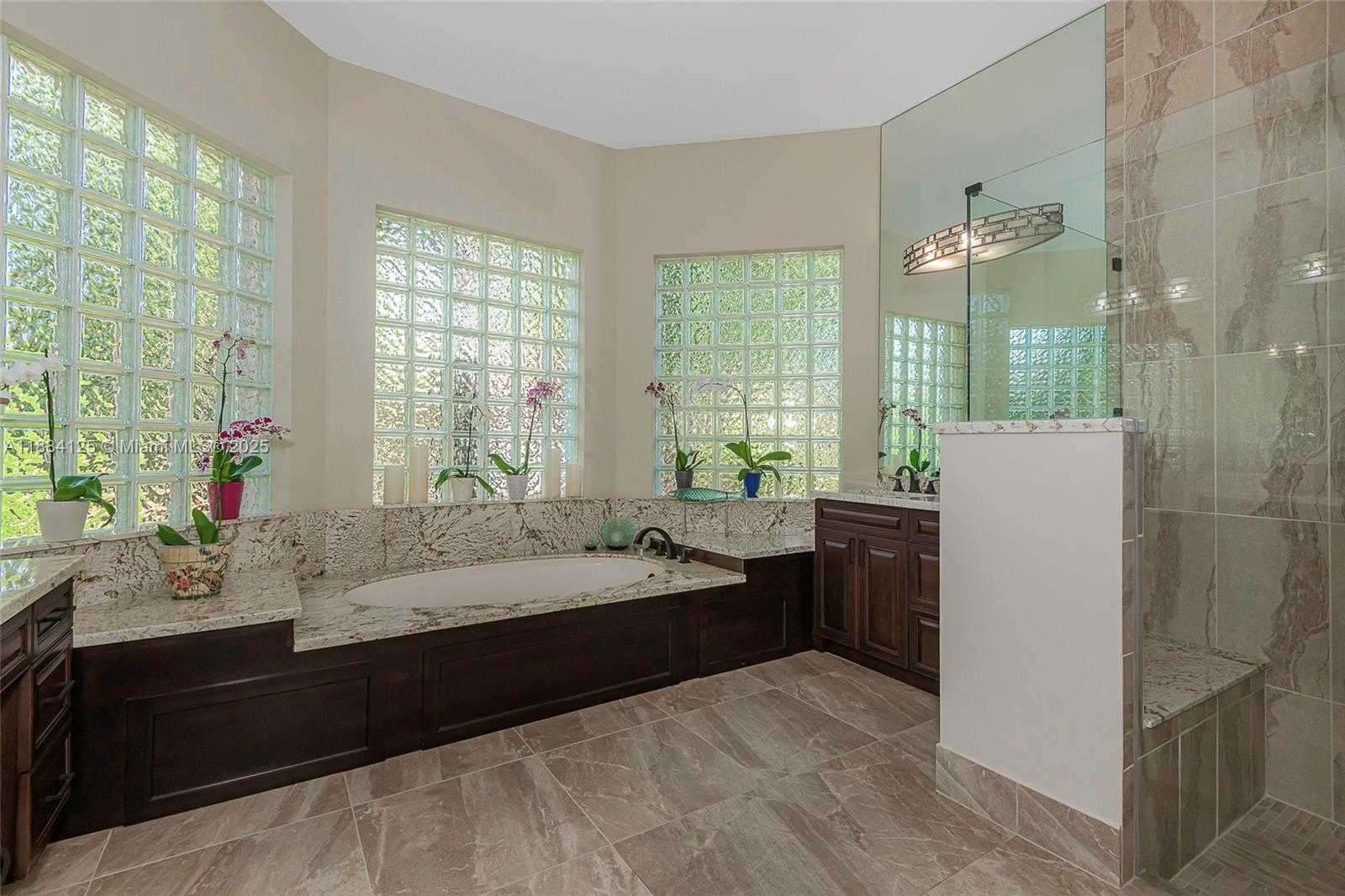 Small Image of 1100 SOUTH WEST 156TH AVE, Pembroke Pines Number 48