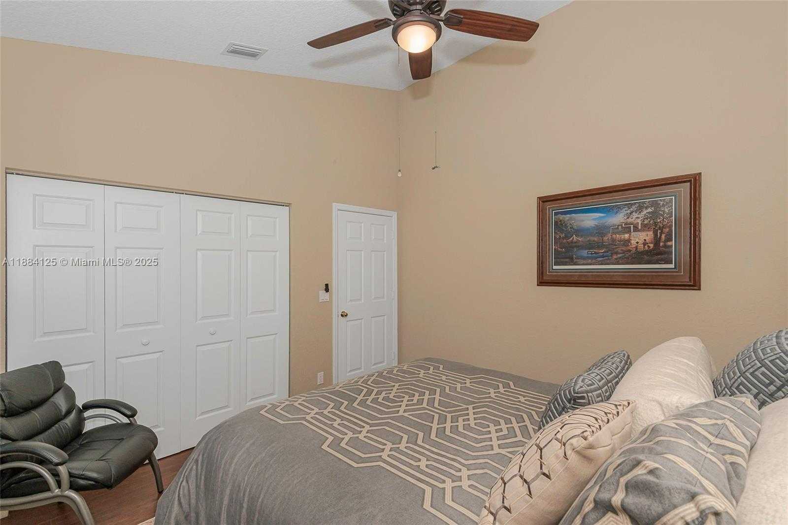 Small Image of 1100 SOUTH WEST 156TH AVE, Pembroke Pines Number 58