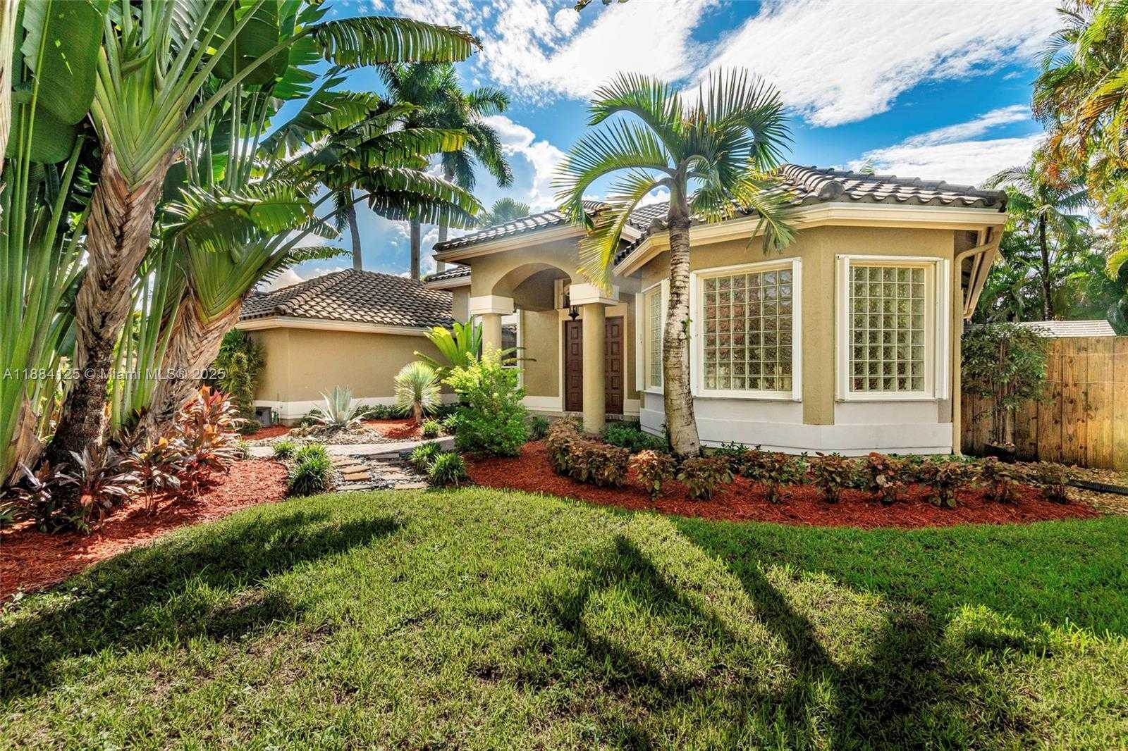 Small Image of 1100 SOUTH WEST 156TH AVE, Pembroke Pines Number 6