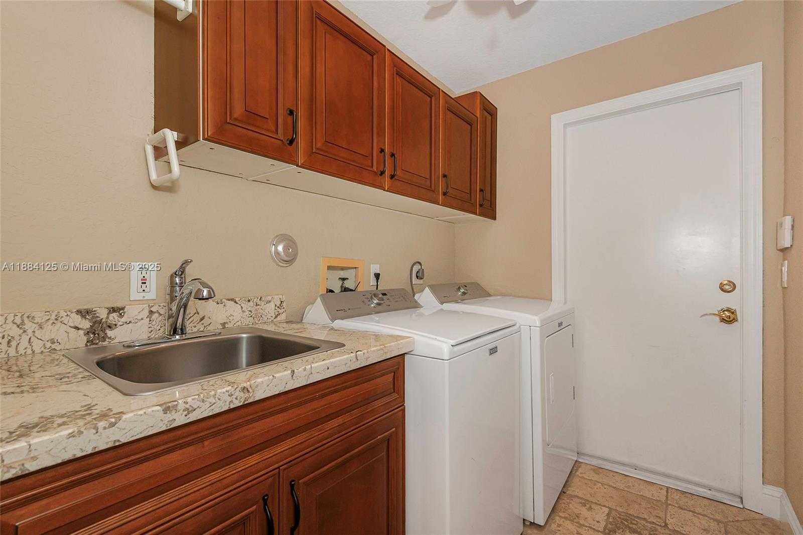 Small Image of 1100 SOUTH WEST 156TH AVE, Pembroke Pines Number 66