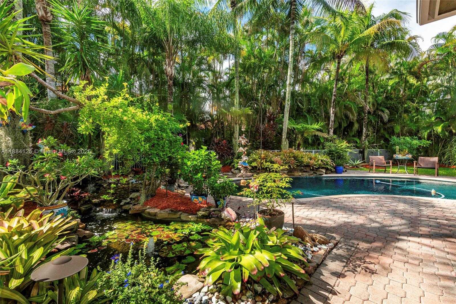 Small Image of 1100 SOUTH WEST 156TH AVE, Pembroke Pines Number 7