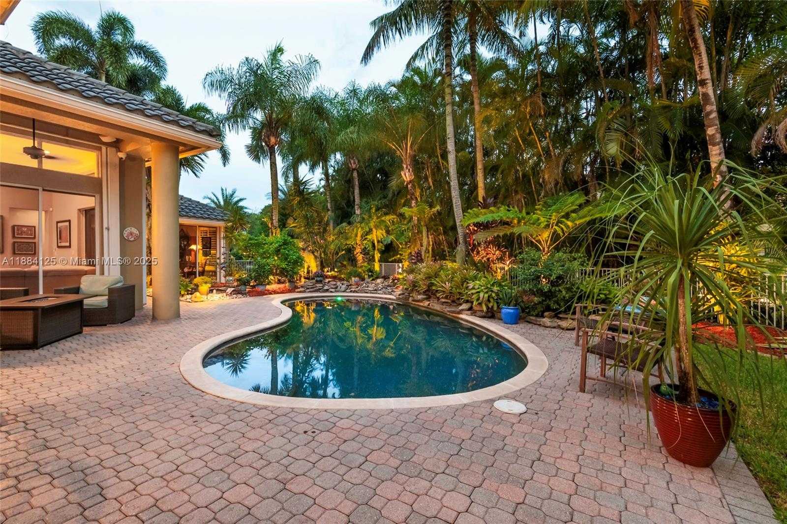 Small Image of 1100 SOUTH WEST 156TH AVE, Pembroke Pines Number 74