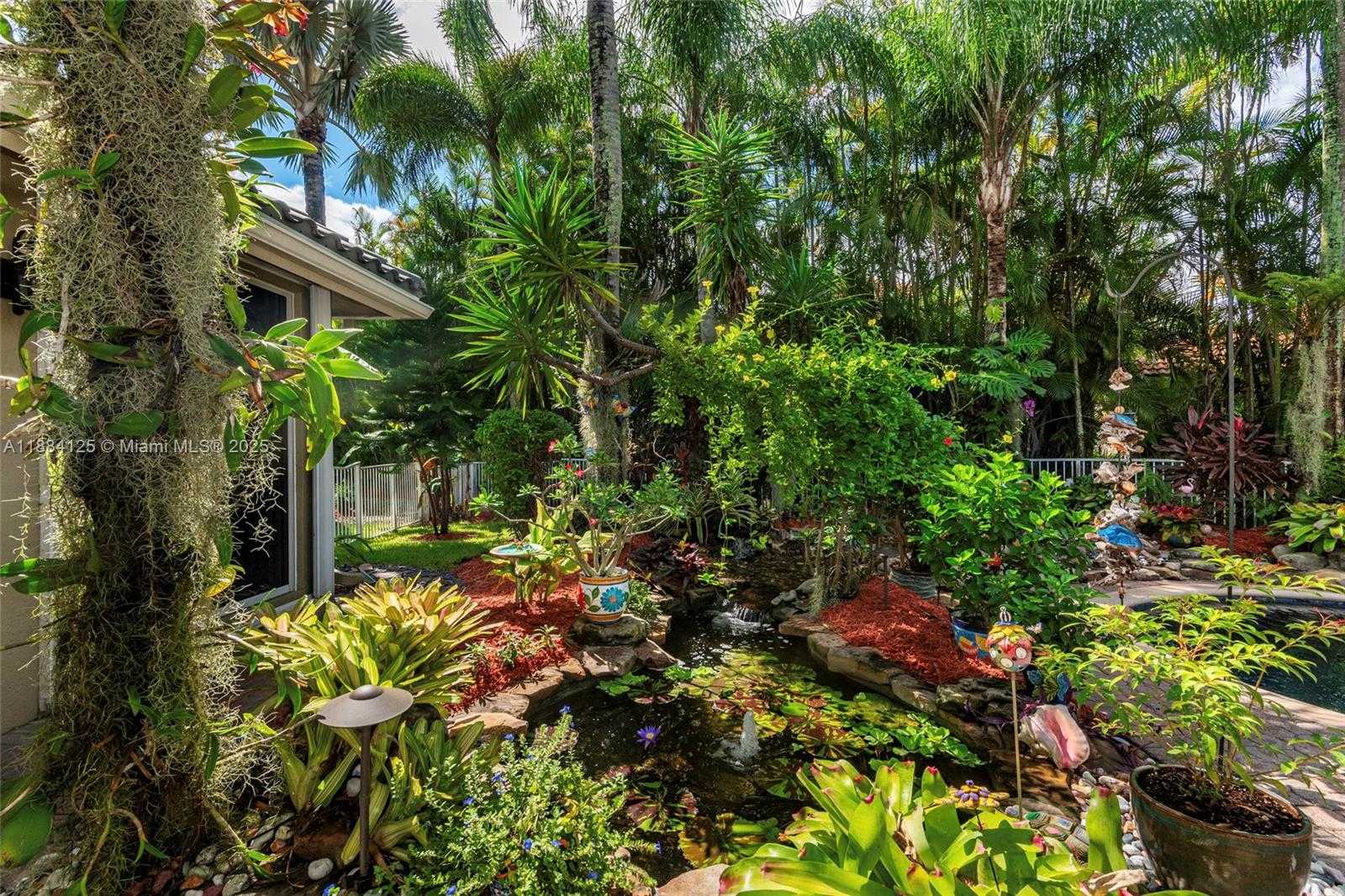 Small Image of 1100 SOUTH WEST 156TH AVE, Pembroke Pines Number 8
