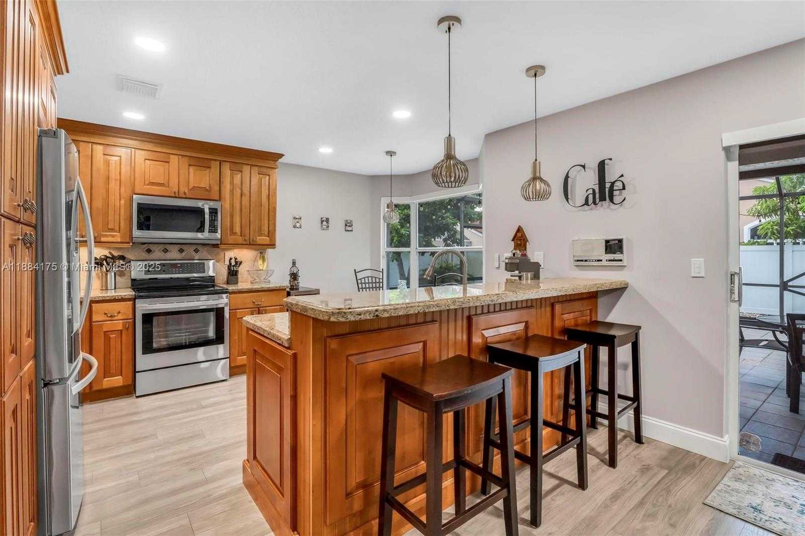 Small Image of 1036 NORTH WEST 187TH AVE, Pembroke Pines Number 13