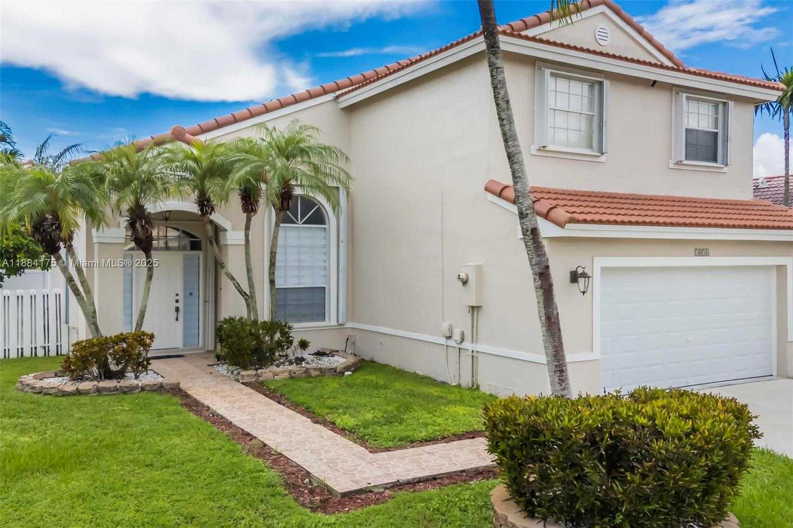 Small Image of 1036 NORTH WEST 187TH AVE, Pembroke Pines Number 2