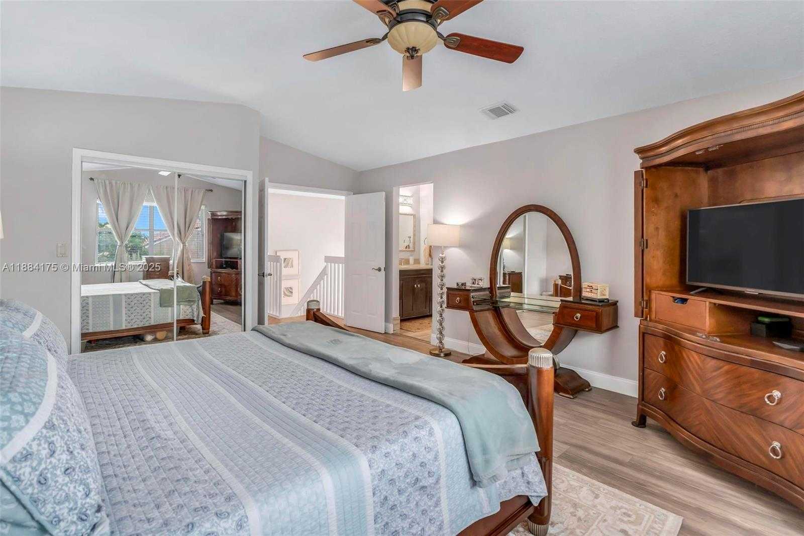 Small Image of 1036 NORTH WEST 187TH AVE, Pembroke Pines Number 22