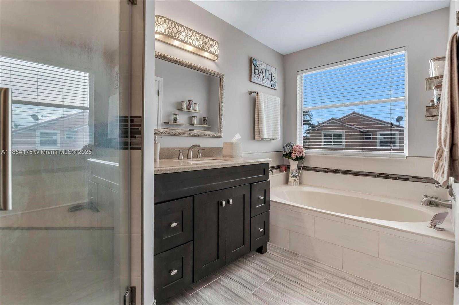 Small Image of 1036 NORTH WEST 187TH AVE, Pembroke Pines Number 25