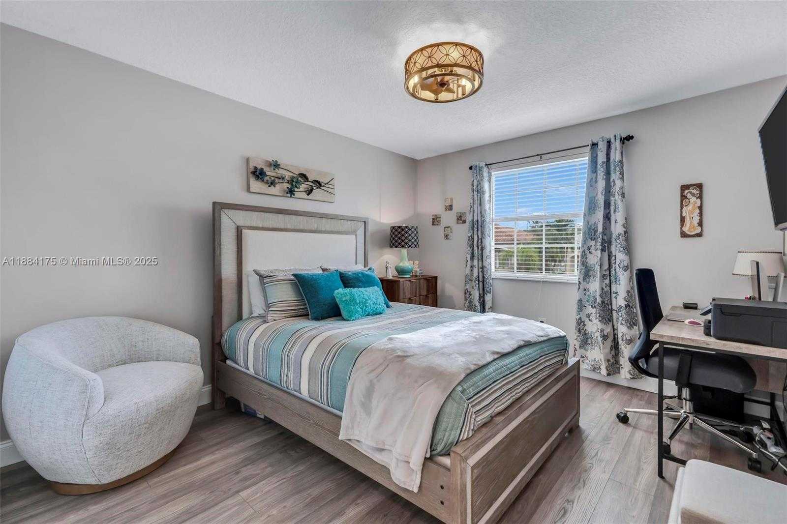 Small Image of 1036 NORTH WEST 187TH AVE, Pembroke Pines Number 29