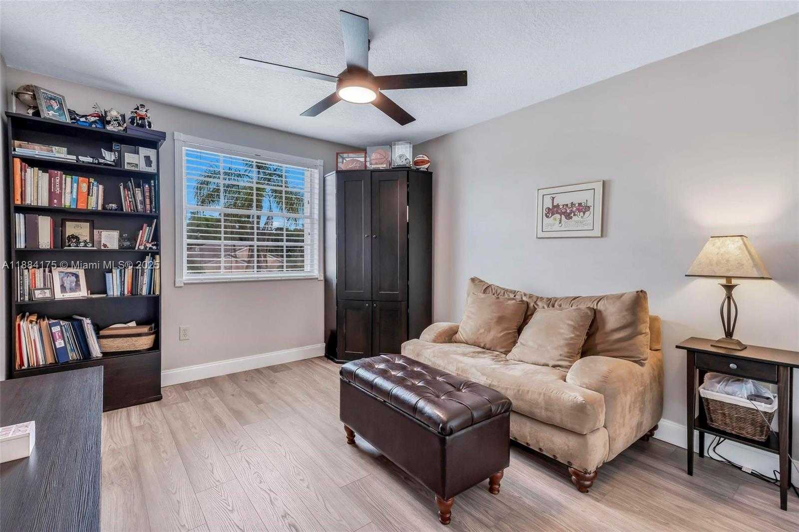 Small Image of 1036 NORTH WEST 187TH AVE, Pembroke Pines Number 30