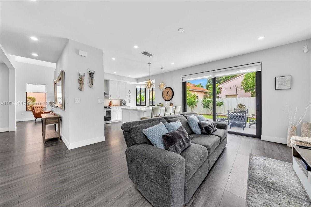 Small Image of 4921 SOUTH WEST 152ND AVE, Miramar Number 16