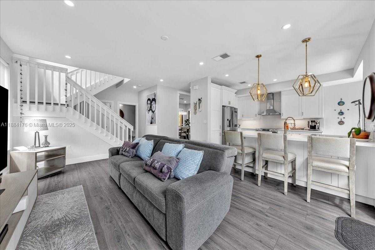Small Image of 4921 SOUTH WEST 152ND AVE, Miramar Number 17