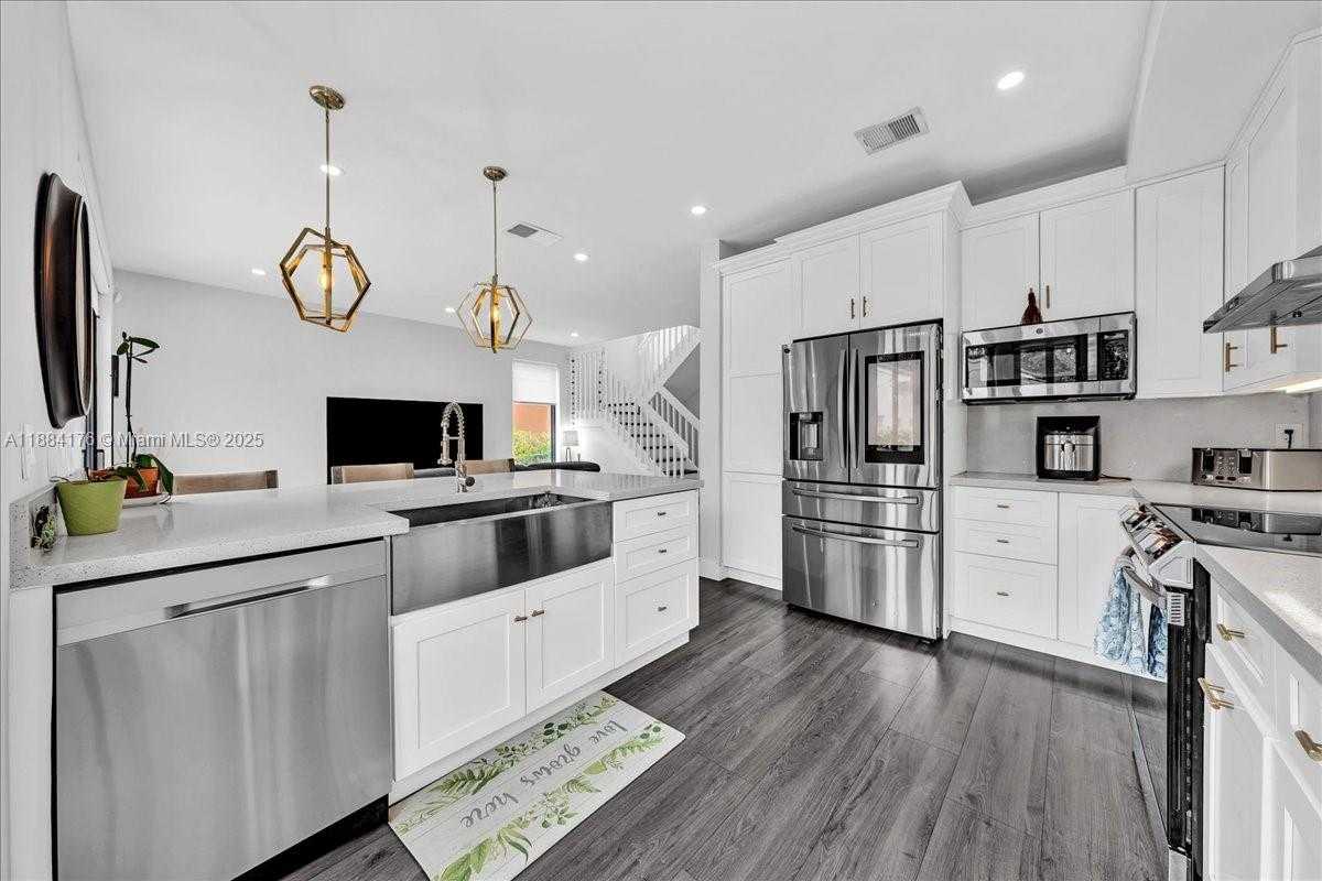 Small Image of 4921 SOUTH WEST 152ND AVE, Miramar Number 24
