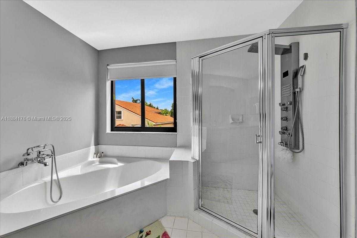 Small Image of 4921 SOUTH WEST 152ND AVE, Miramar Number 38