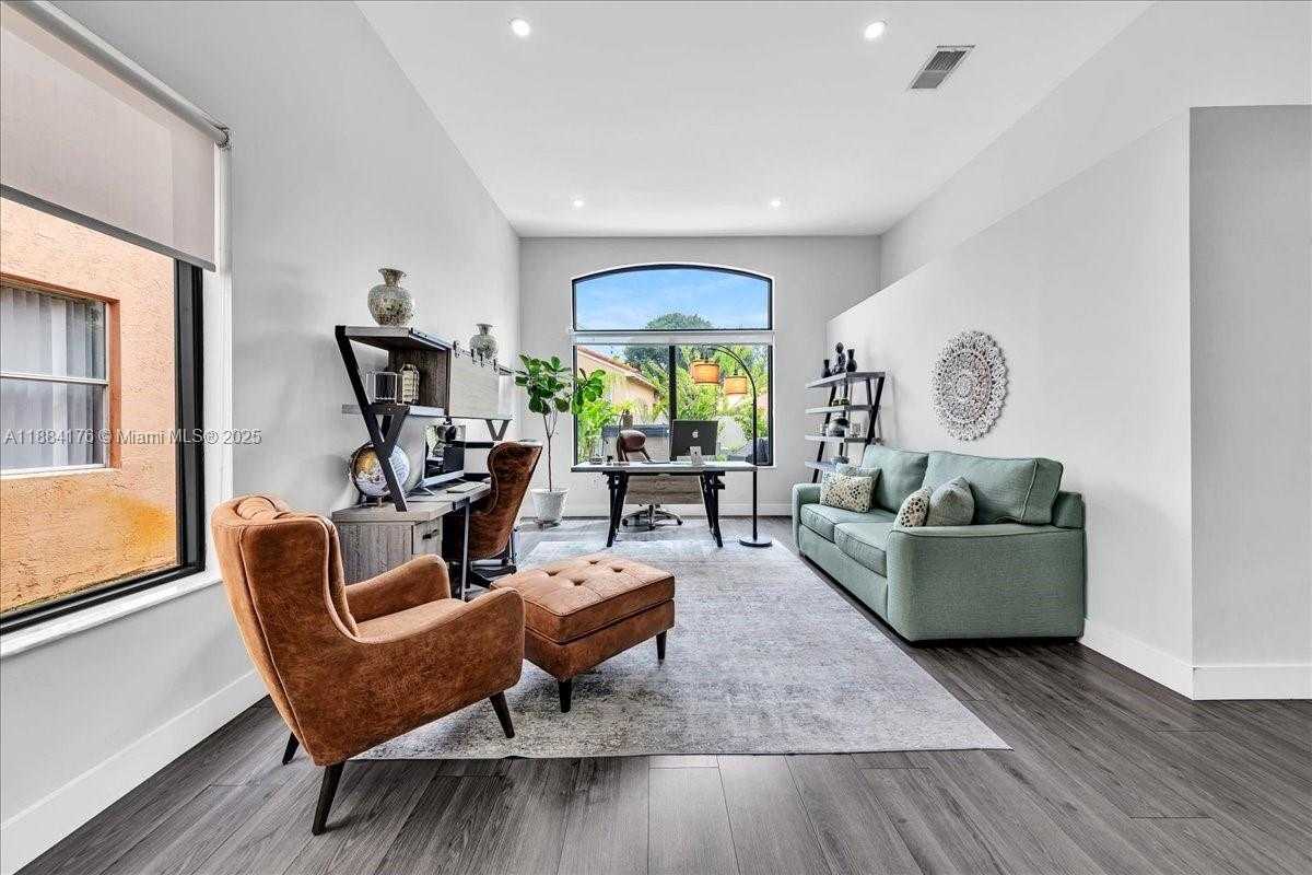 Small Image of 4921 SOUTH WEST 152ND AVE, Miramar Number 4