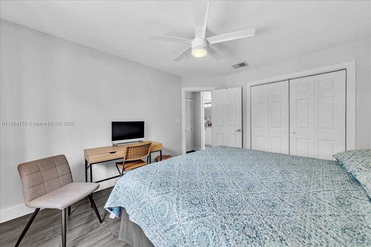 Small Image of 4921 SOUTH WEST 152ND AVE, Miramar Number 45