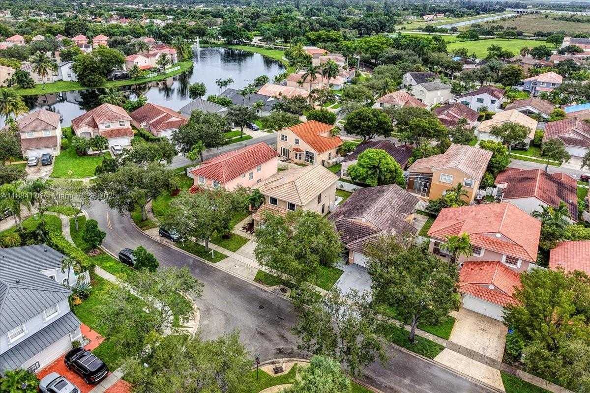 Small Image of 4921 SOUTH WEST 152ND AVE, Miramar Number 56