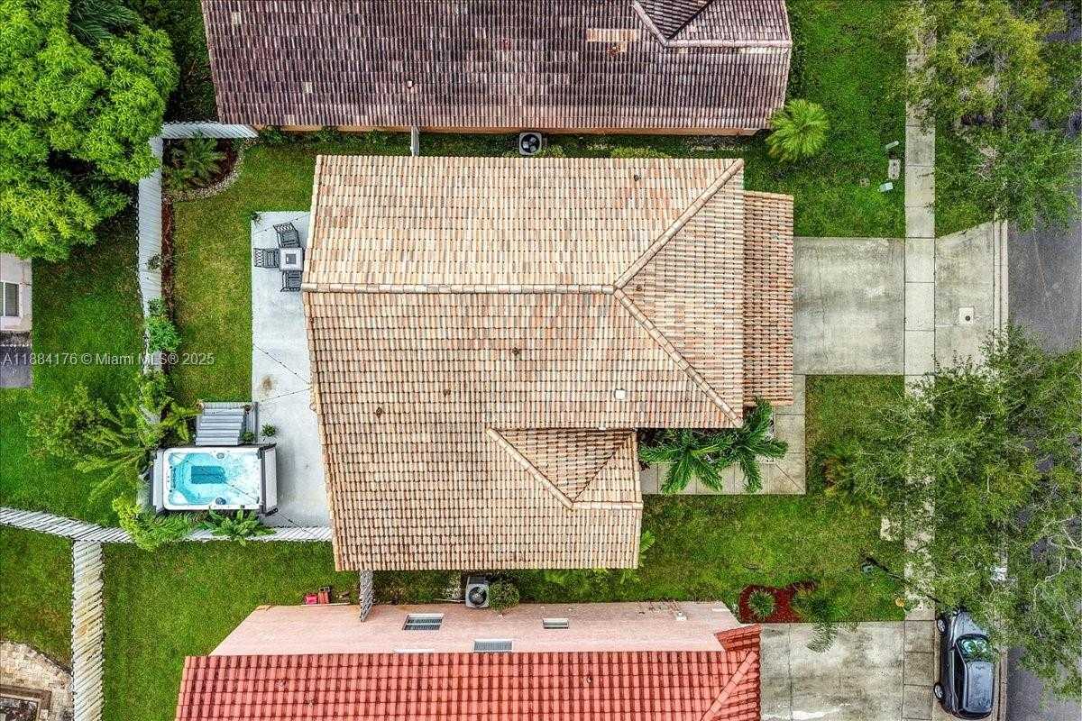 Small Image of 4921 SOUTH WEST 152ND AVE, Miramar Number 60