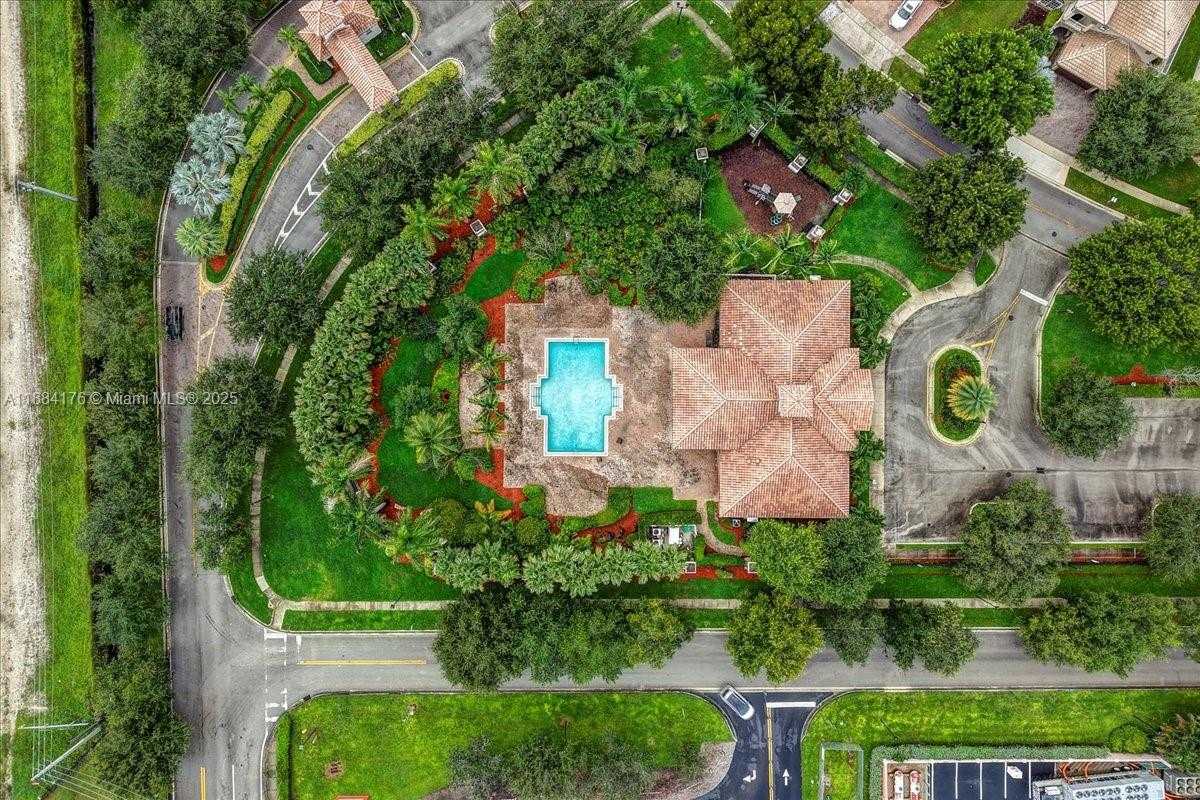 Small Image of 4921 SOUTH WEST 152ND AVE, Miramar Number 62