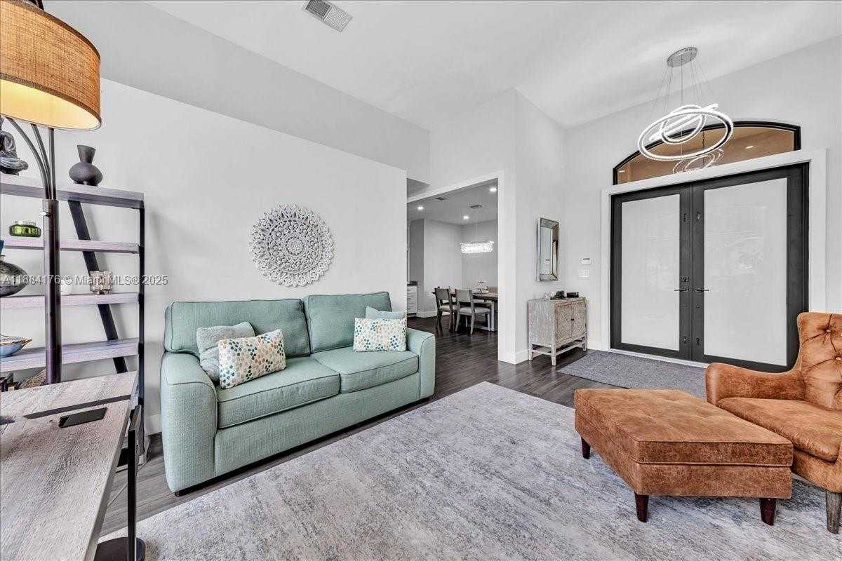 Small Image of 4921 SOUTH WEST 152ND AVE, Miramar Number 7