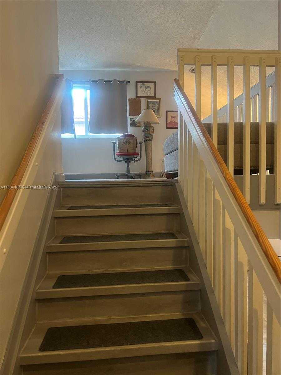 Small Image of 5320 NORTH WEST 190TH ST, Miami Gardens Number 11