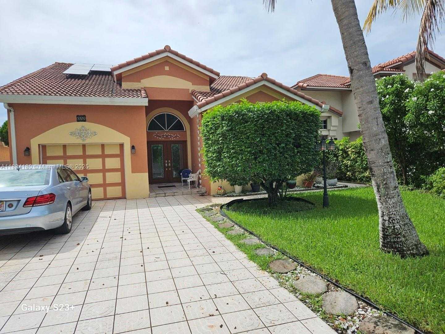 Small Image of 5320 NORTH WEST 190TH ST, Miami Gardens Number 2