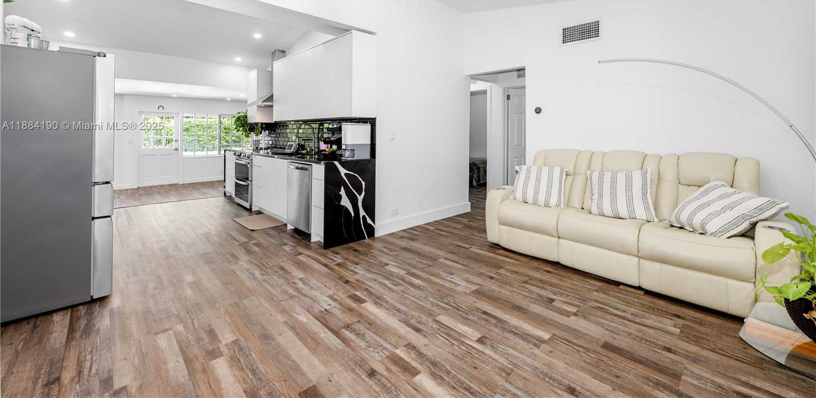 Small Image of 175 NORTH WEST 125TH ST, North Miami Number 15