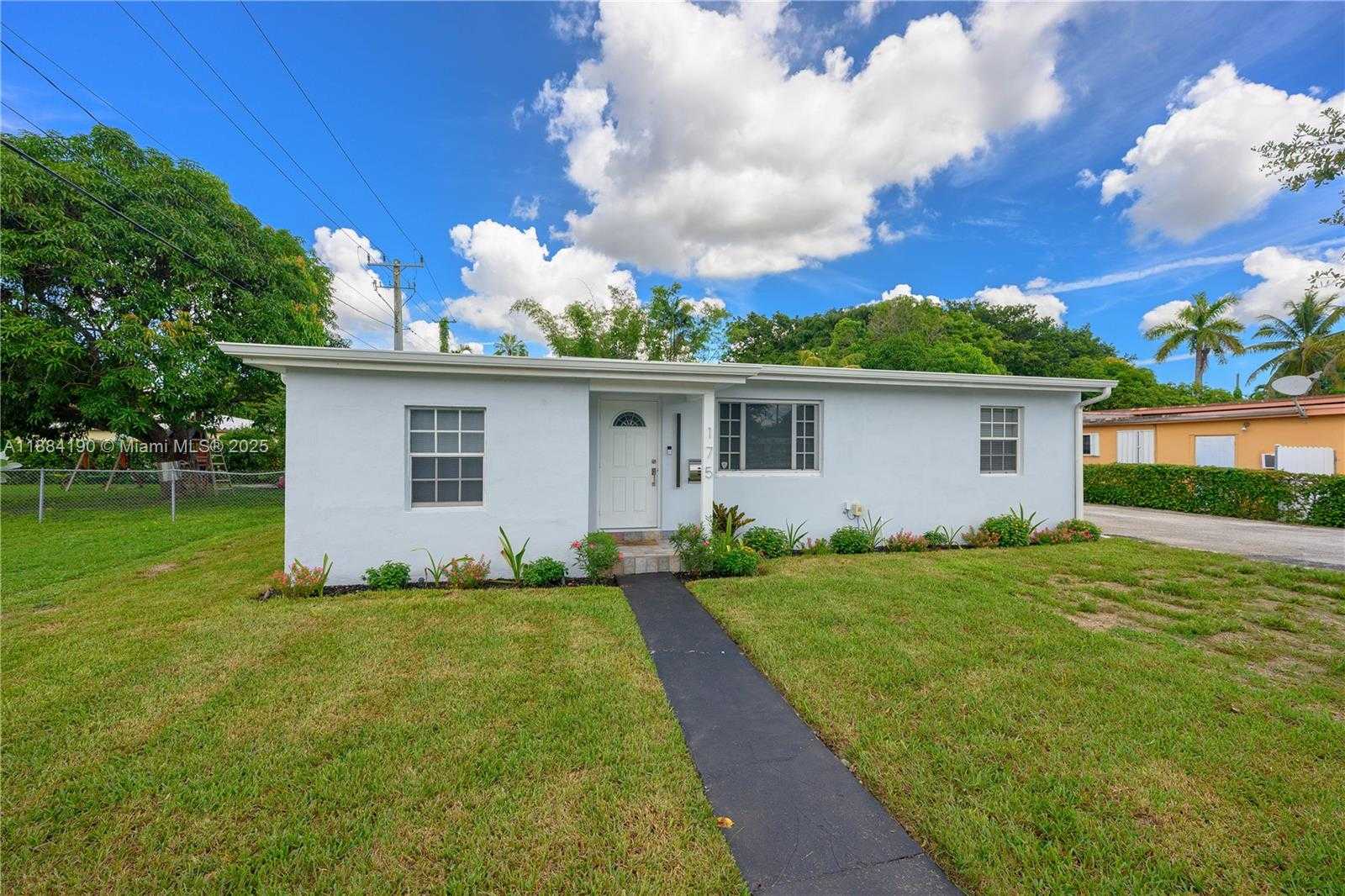 Small Image of 175 NORTH WEST 125TH ST, North Miami Number 4