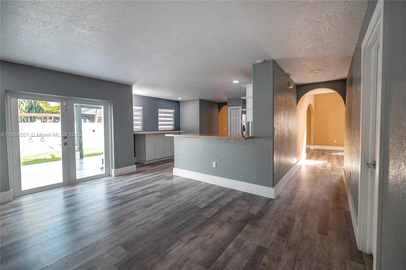 Small Image of 15981 SOUTH WEST 54TH TER, Miami Number 13