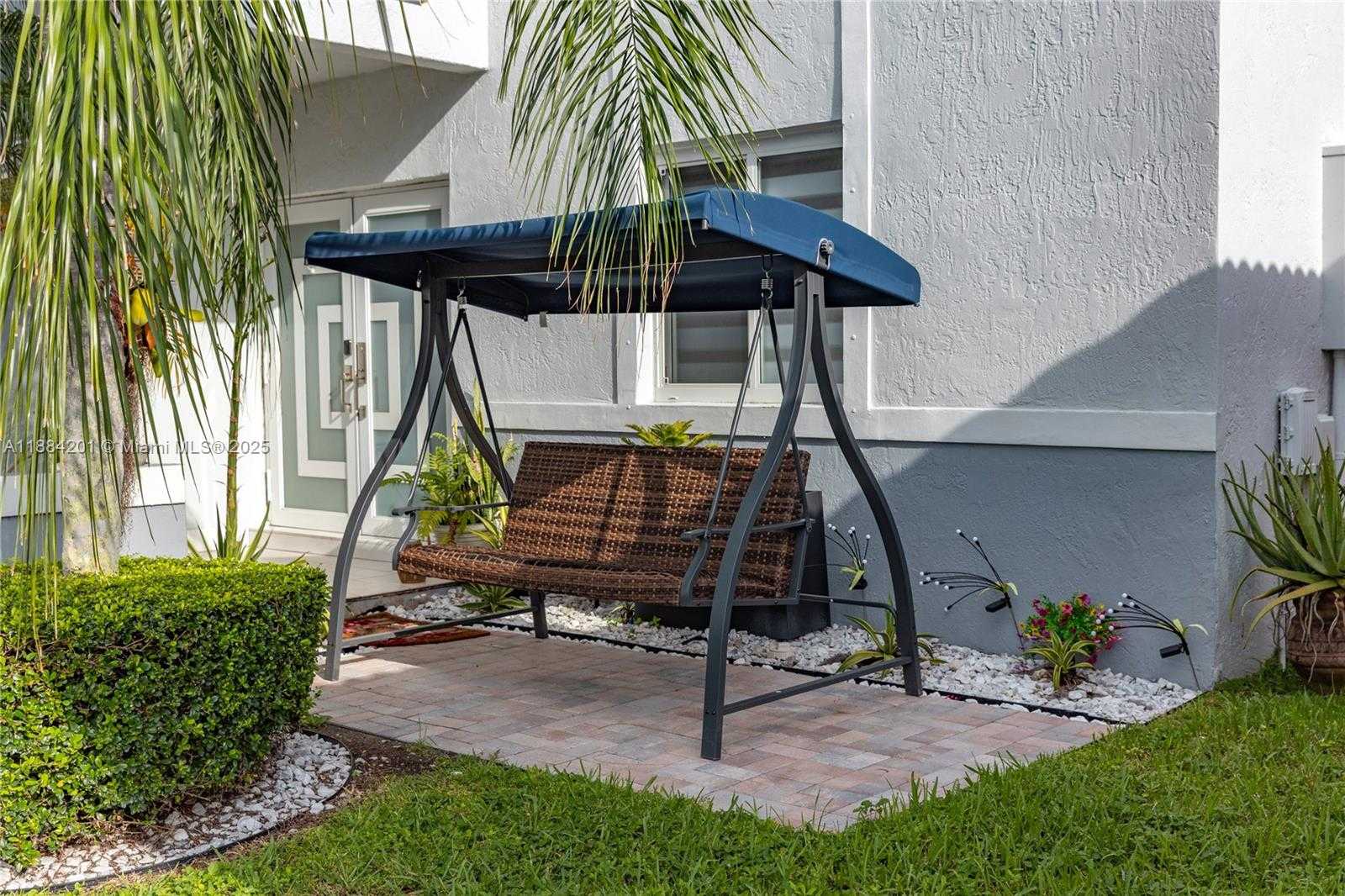 Small Image of 15981 SOUTH WEST 54TH TER, Miami Number 3