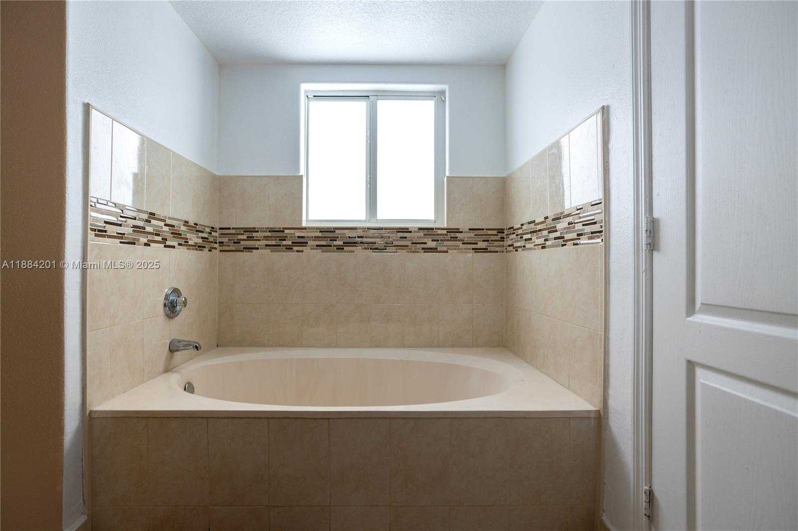 Small Image of 15981 SOUTH WEST 54TH TER, Miami Number 34
