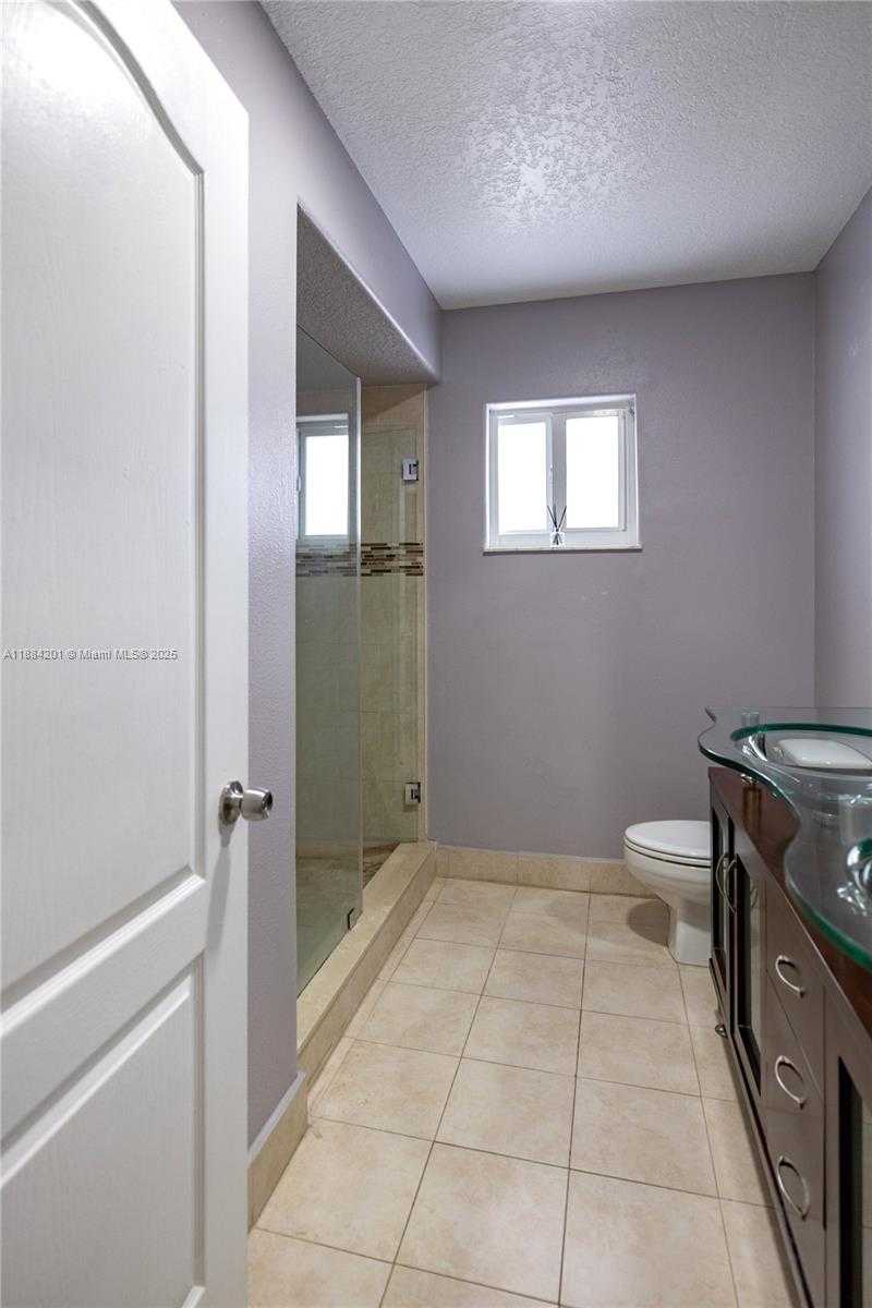 Small Image of 15981 SOUTH WEST 54TH TER, Miami Number 44
